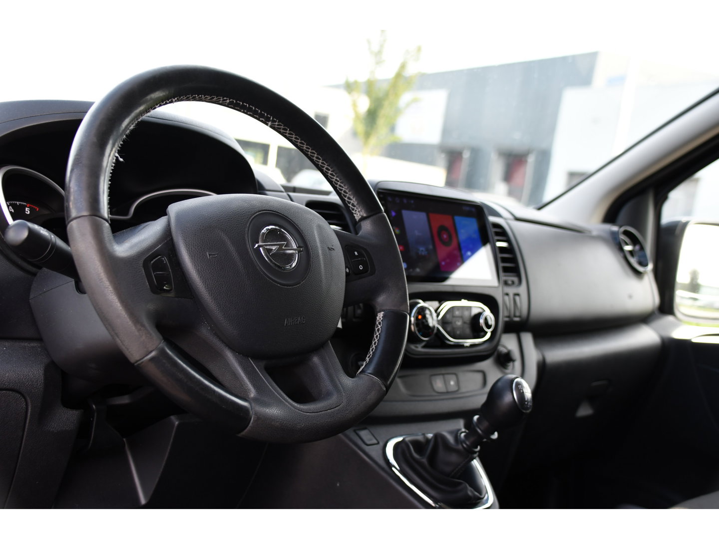 Opel Vivaro 1.6 CDTI L2H1 DC Sport EcoFlex MARGE! Camera, Cruise, 140pk Multimedia, Stoelverwarming, Trekhaak, Clima, Uniek!