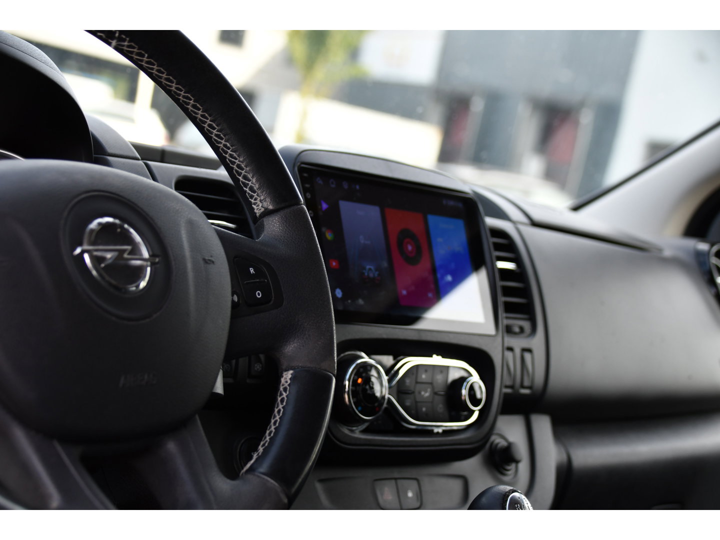 Opel Vivaro 1.6 CDTI L2H1 DC Sport EcoFlex MARGE! Camera, Cruise, 140pk Multimedia, Stoelverwarming, Trekhaak, Clima, Uniek!