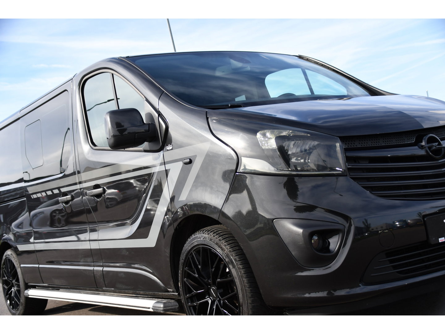 Opel Vivaro 1.6 CDTI L2H1 DC Sport EcoFlex MARGE! Camera, Cruise, 140pk Multimedia, Stoelverwarming, Trekhaak, Clima, Uniek!