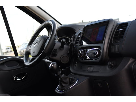 Opel Vivaro 1.6 CDTI L2H1 DC Sport EcoFlex MARGE! Camera, Cruise, 140pk Multimedia, Stoelverwarming, Trekhaak, Clima, Uniek!
