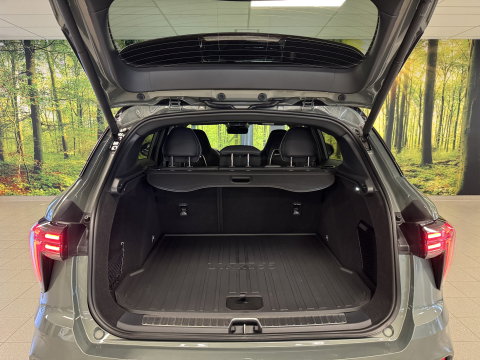 Lynk & Co 01 1.5 More | Panoramadak | Leder | 360° Camera | 20" Lichtmetaal | Infinity | Sfeerverlichtinig | Stuurverwarming | Elektrische Bestuurdersstoel | Stoelverwarming | Apple Carplay | Android Auto |