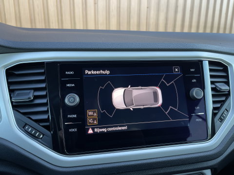 Volkswagen T-Roc Cabrio 1.0 TSI Style | Draadloze Apple Carplay | Beats Audio | Dealer Onderhouden | DAB | Trekhaak | Adaptieve Cruise Control |