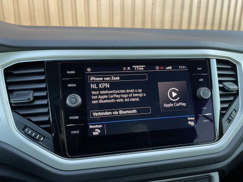 Volkswagen T-Roc Cabrio 1.0 TSI Style | Draadloze Apple Carplay | Beats Audio | Dealer Onderhouden | DAB | Trekhaak | Adaptieve Cruise Control |