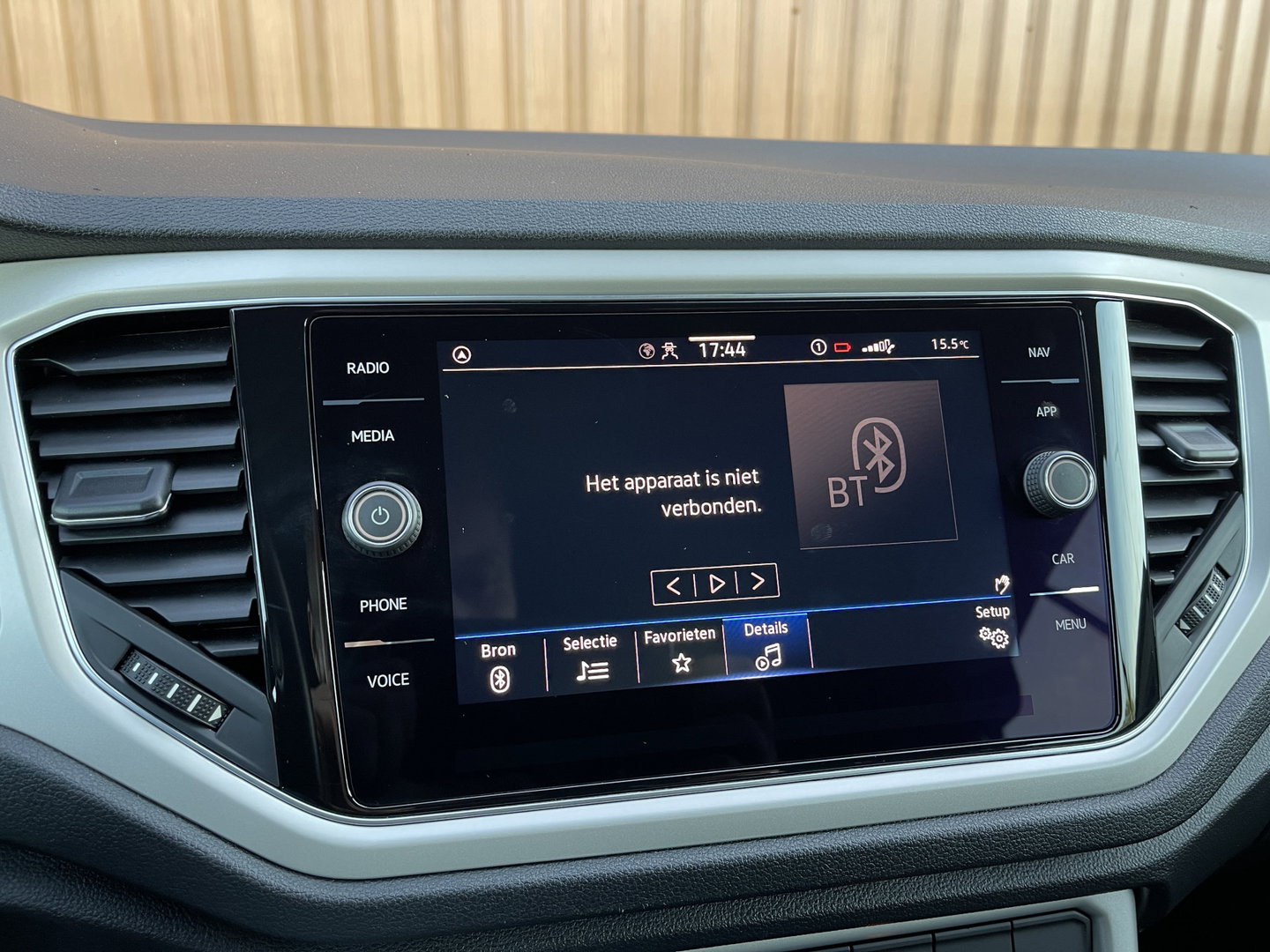 Volkswagen T-Roc Cabrio 1.0 TSI Style | Draadloze Apple Carplay | Beats Audio | Dealer Onderhouden | DAB | Trekhaak | Adaptieve Cruise Control |