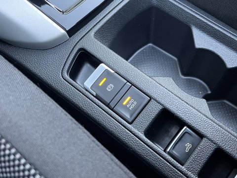 Volkswagen T-Roc Cabrio 1.0 TSI Style | Draadloze Apple Carplay | Beats Audio | Dealer Onderhouden | DAB | Trekhaak | Adaptieve Cruise Control |