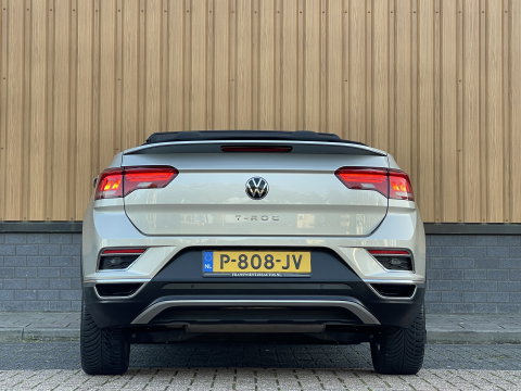 Volkswagen T-Roc Cabrio 1.0 TSI Style | Draadloze Apple Carplay | Beats Audio | Dealer Onderhouden | DAB | Trekhaak | Adaptieve Cruise Control |