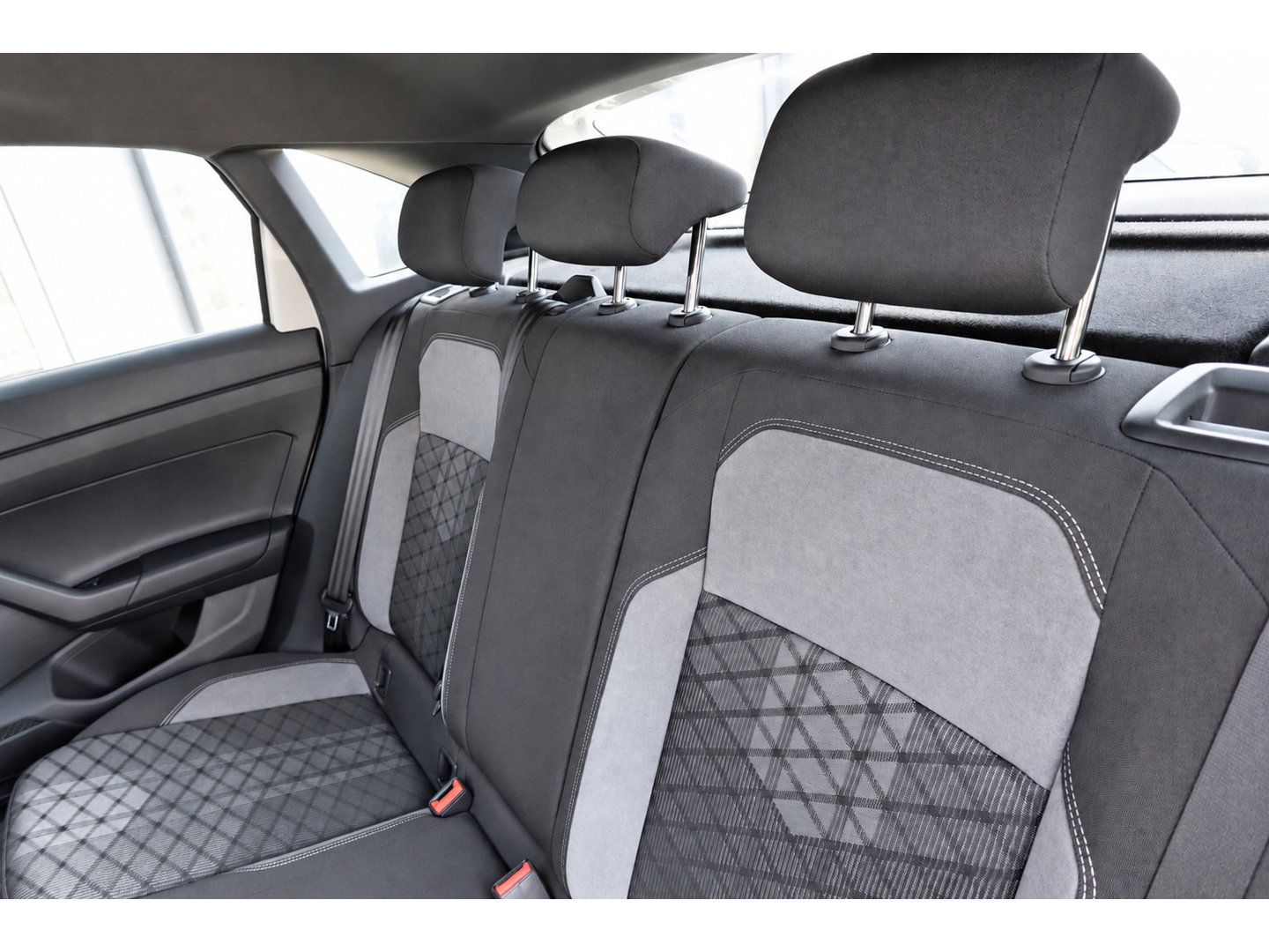 Volkswagen Taigo 1.5 TSI R-Line PANO KEYLESS CAM