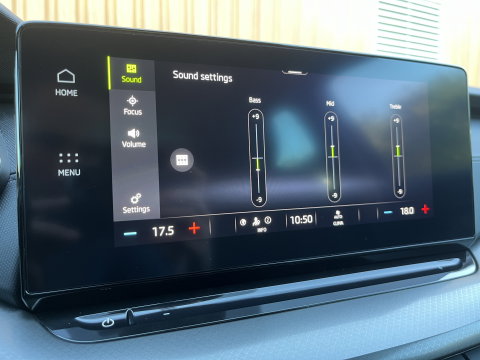 Škoda Octavia Combi 1.5 e-TSI Business Edition | Keyless Go/Entry | Apple Carplay | Cruise Control | Airconditioning |