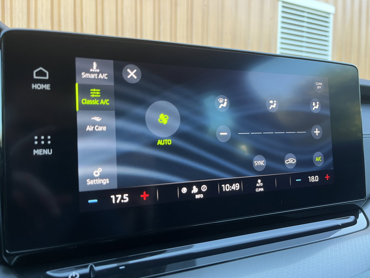 Škoda Octavia Combi 1.5 e-TSI Business Edition | Keyless Go/Entry | Apple Carplay | Cruise Control | Airconditioning |