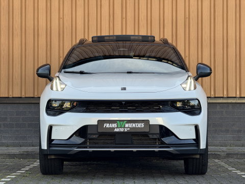 Lynk & Co 01 1.5 More | Panoramadak | Leder | 360° Camera | 20" Lichtmetaal | Infinity | Sfeerverlichtinig | Stuurverwarming | Elektrische Bestuurdersstoel | Stoelverwarming | Apple Carplay | Android Auto |