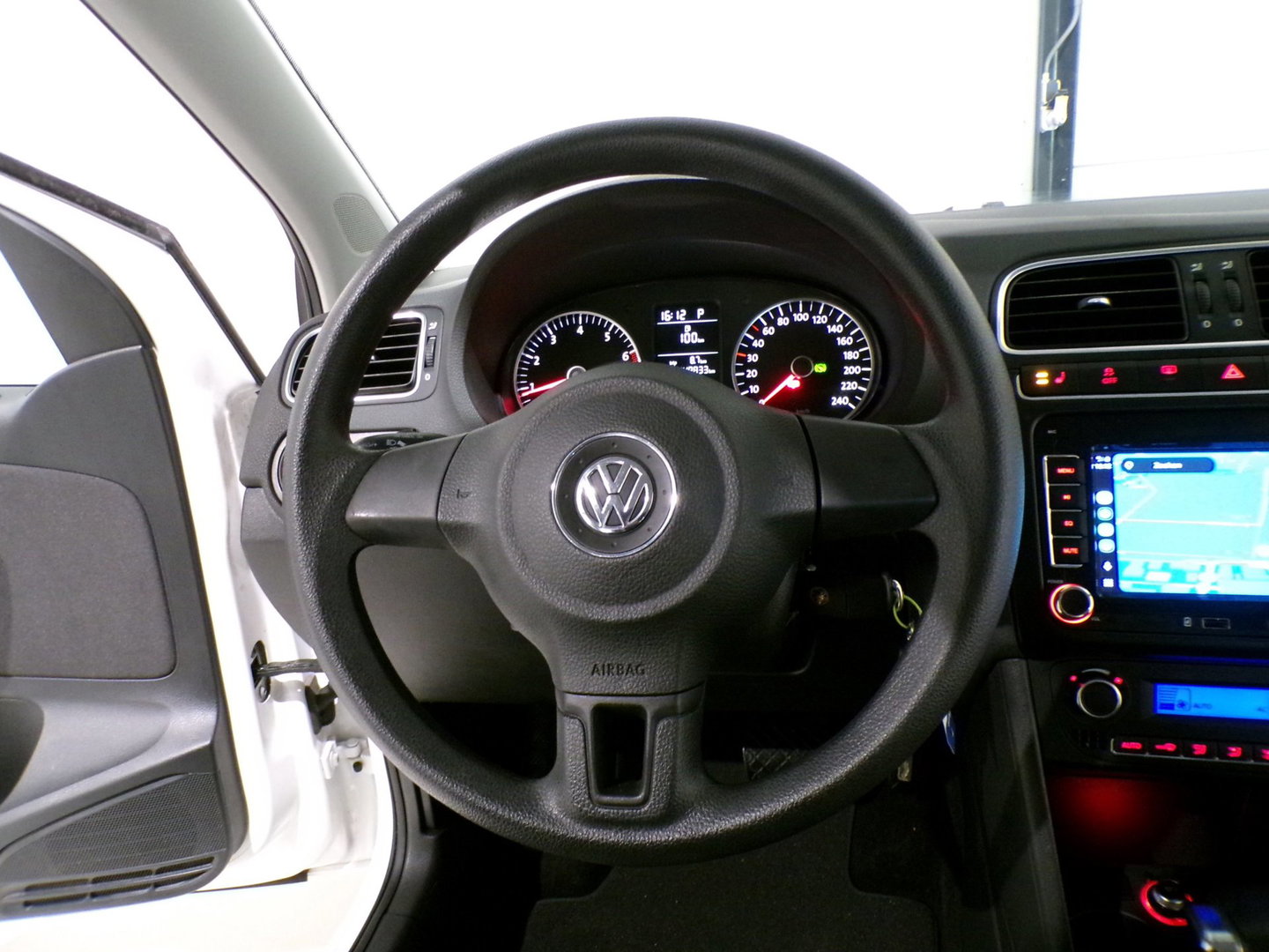 Volkswagen Polo 1.4-16V Comfortline "Origineel NL!" Automaat ! Apple-Carplay Stoelverwarming Camera "1e eigenaar" Navigatie Cruise