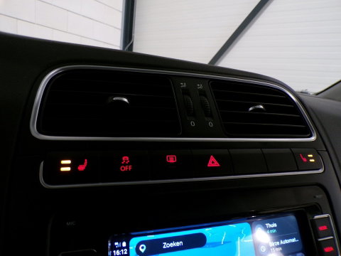 Volkswagen Polo 1.4-16V Comfortline "Origineel NL!" Automaat ! Apple-Carplay Stoelverwarming Camera "1e eigenaar" Navigatie Cruise