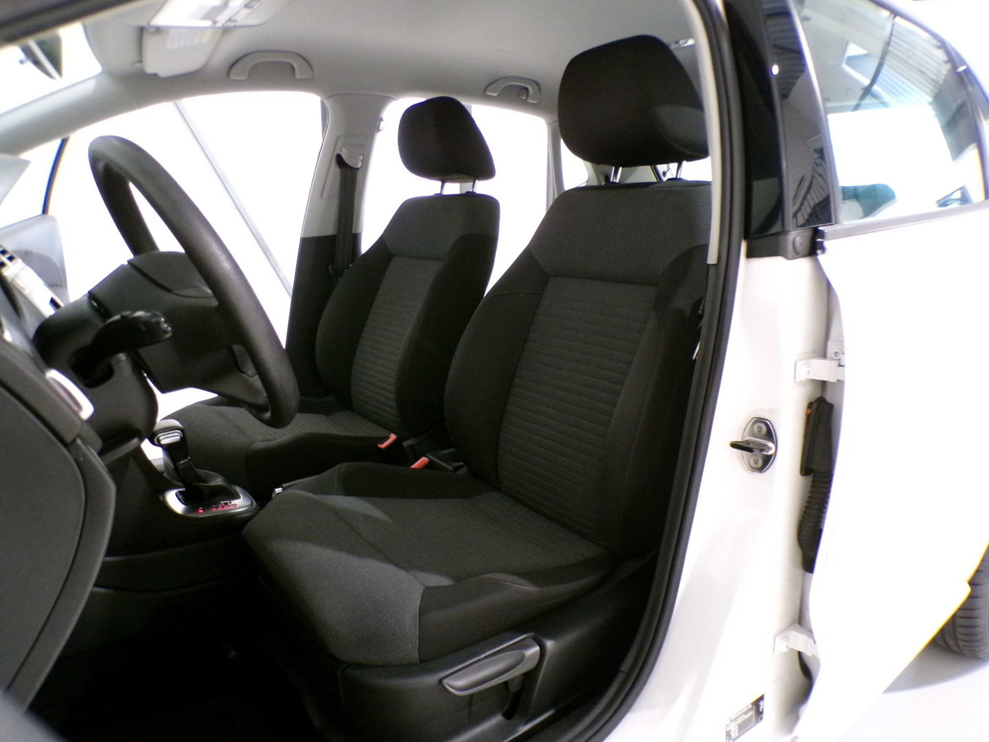 Volkswagen Polo 1.4-16V Comfortline "Origineel NL!" Automaat ! Apple-Carplay Stoelverwarming Camera "1e eigenaar" Navigatie Cruise