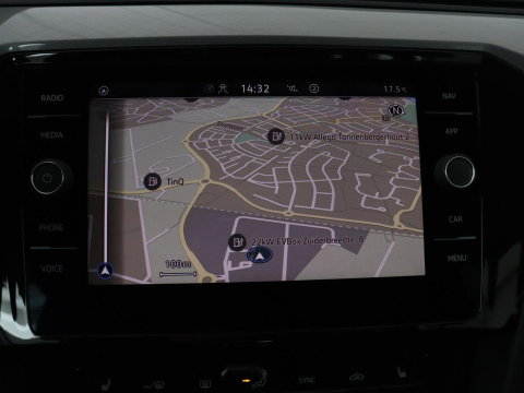 Volkswagen Passat Variant 1.4 TSI PHEV GTE Business | SOH 92,8% | Adaptive Cruise | Stoelverwarming | Massage | Camera | LED | Carplay | Climate control
