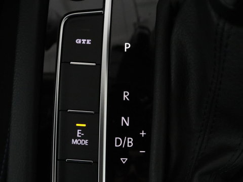 Volkswagen Passat Variant 1.4 TSI PHEV GTE Business | SOH 92,8% | Adaptive Cruise | Stoelverwarming | Massage | Camera | LED | Carplay | Climate control