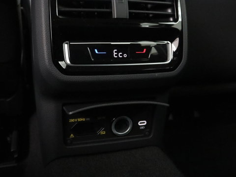 Volkswagen Passat Variant 1.4 TSI PHEV GTE Business | SOH 92,8% | Adaptive Cruise | Stoelverwarming | Massage | Camera | LED | Carplay | Climate control
