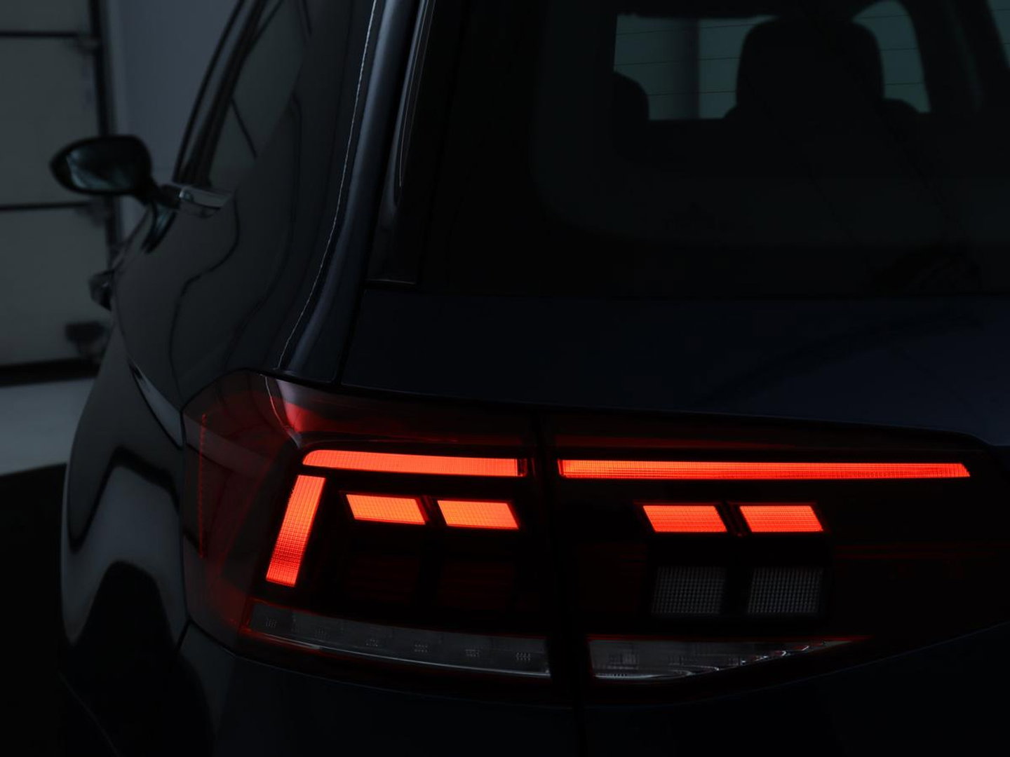 Volkswagen Passat Variant 1.4 TSI PHEV GTE Business | SOH 92,8% | Adaptive Cruise | Stoelverwarming | Massage | Camera | LED | Carplay | Climate control