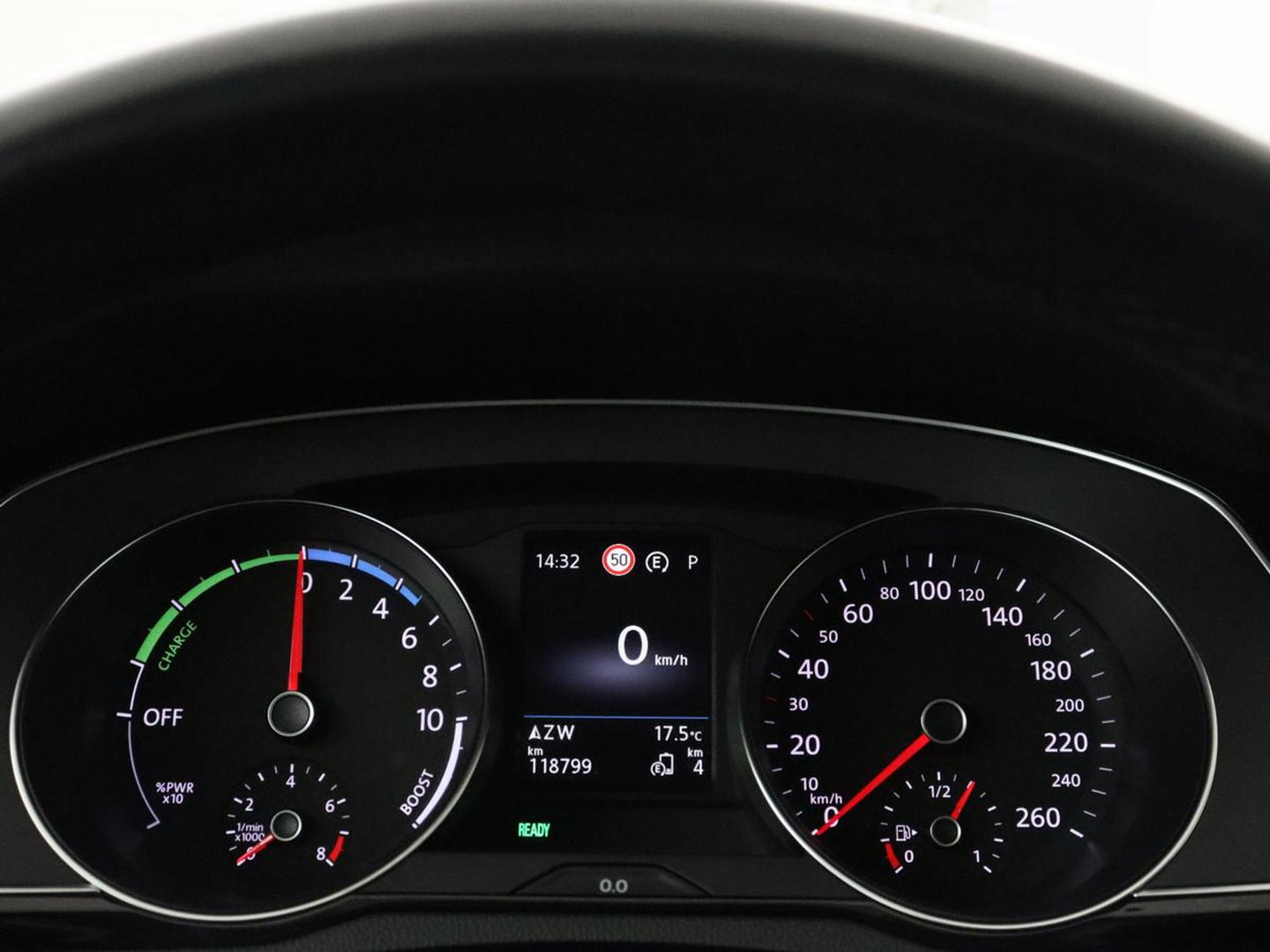 Volkswagen Passat Variant 1.4 TSI PHEV GTE Business | SOH 92,8% | Adaptive Cruise | Stoelverwarming | Massage | Camera | LED | Carplay | Climate control