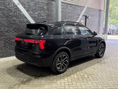 Lynk & Co 01 Lynk&co 1.5 Core | ACC | Camera | Carplay | 19 inch | LED | Draadloos opladen