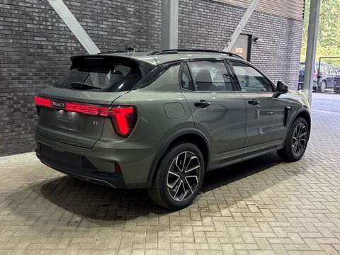 Lynk & Co 01 Lynk&co 1.5 Core | ACC | Camera | Carplay | 19 inch | LED | Draadloos opladen