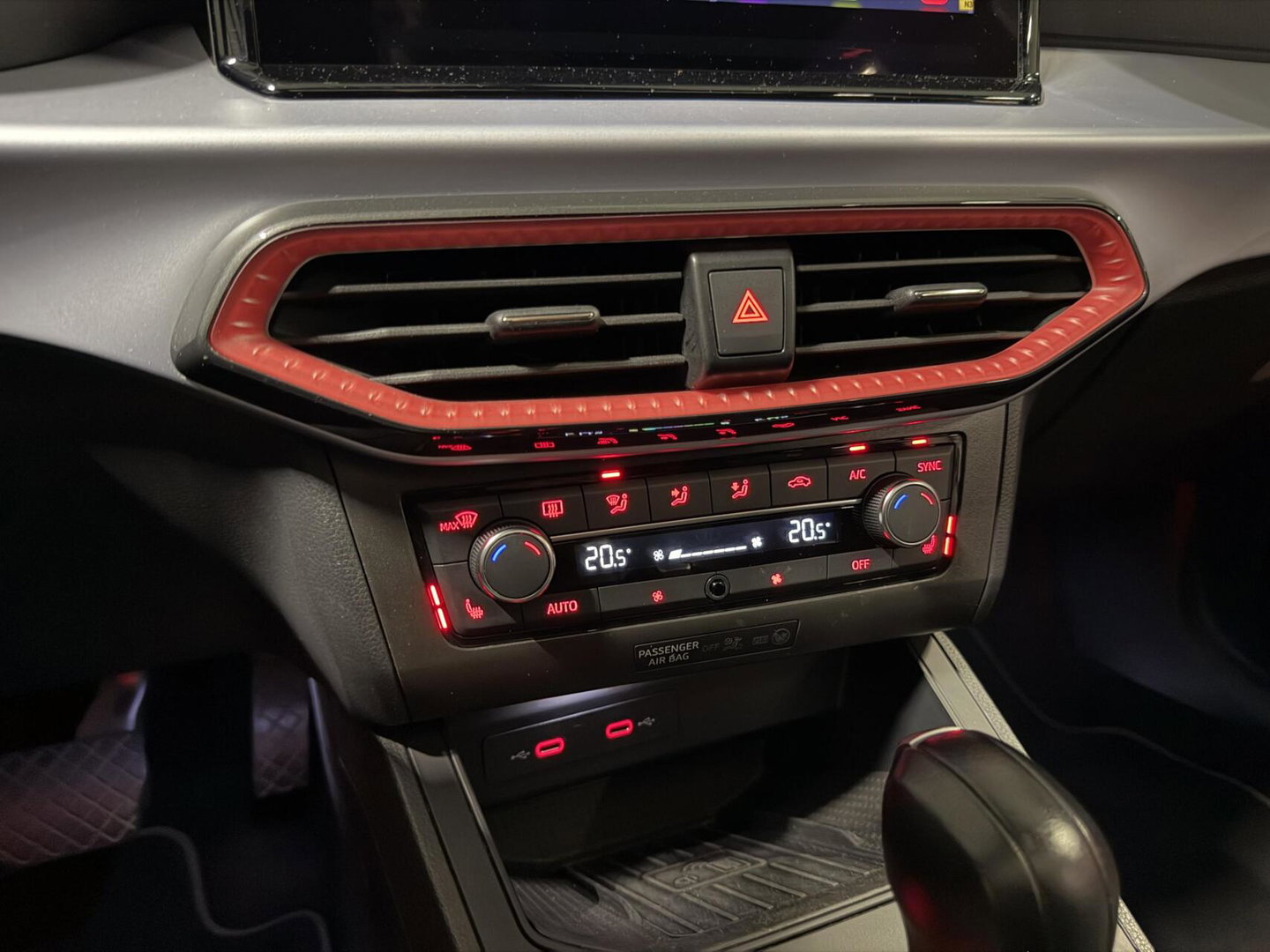 SEAT Ibiza 1.5 TSI FR 150PK DSG Pano Virtual Facelift LED