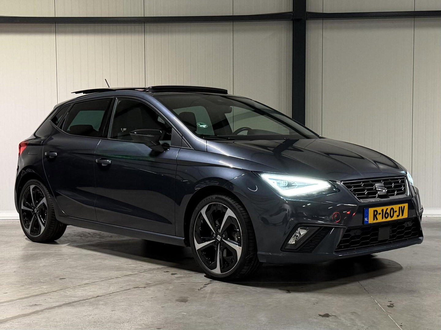 SEAT Ibiza 1.5 TSI FR 150PK DSG Pano Virtual Facelift LED