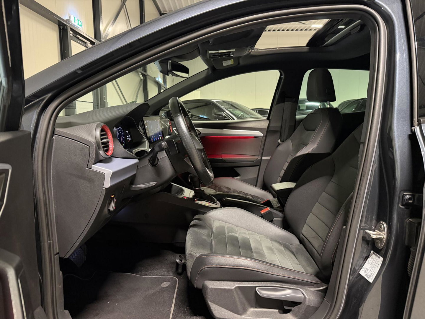 SEAT Ibiza 1.5 TSI FR 150PK DSG Pano Virtual Facelift LED