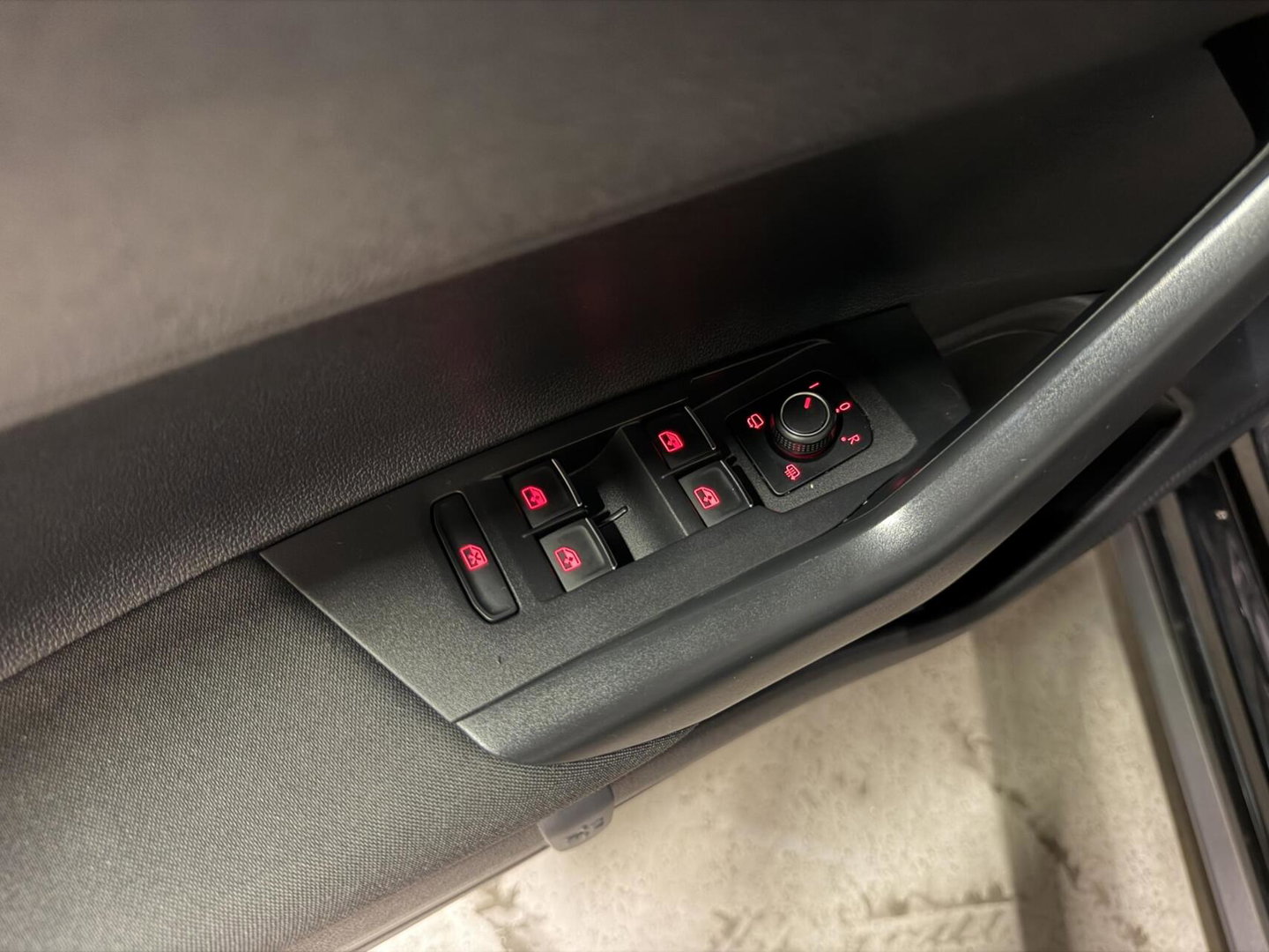 Volkswagen Polo 1.0 TSI R-line Virtual LED Stoelverwarming
