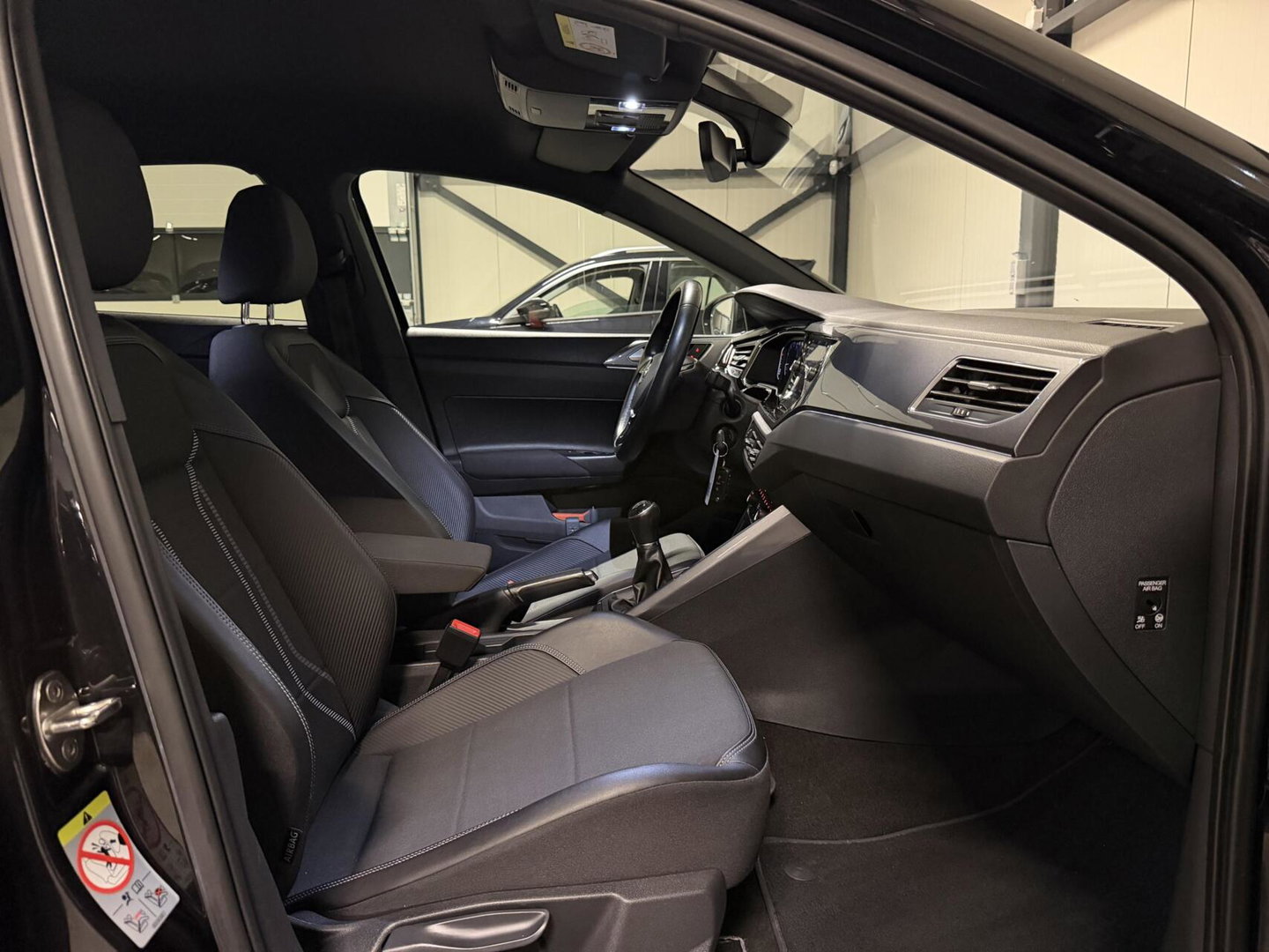 Volkswagen Polo 1.0 TSI R-line Virtual LED Stoelverwarming