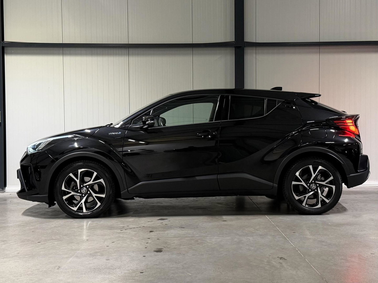 Toyota C-HR 2.0 Hybrid 184PK Style Navi Dodehoek Camera JBL