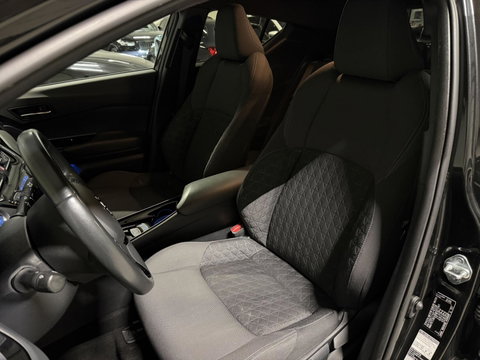 Toyota C-HR 2.0 Hybrid 184PK Style Navi Dodehoek Camera JBL