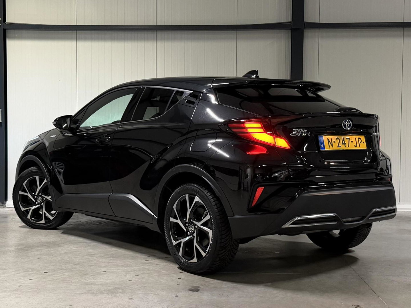 Toyota C-HR 2.0 Hybrid 184PK Style Navi Dodehoek Camera JBL