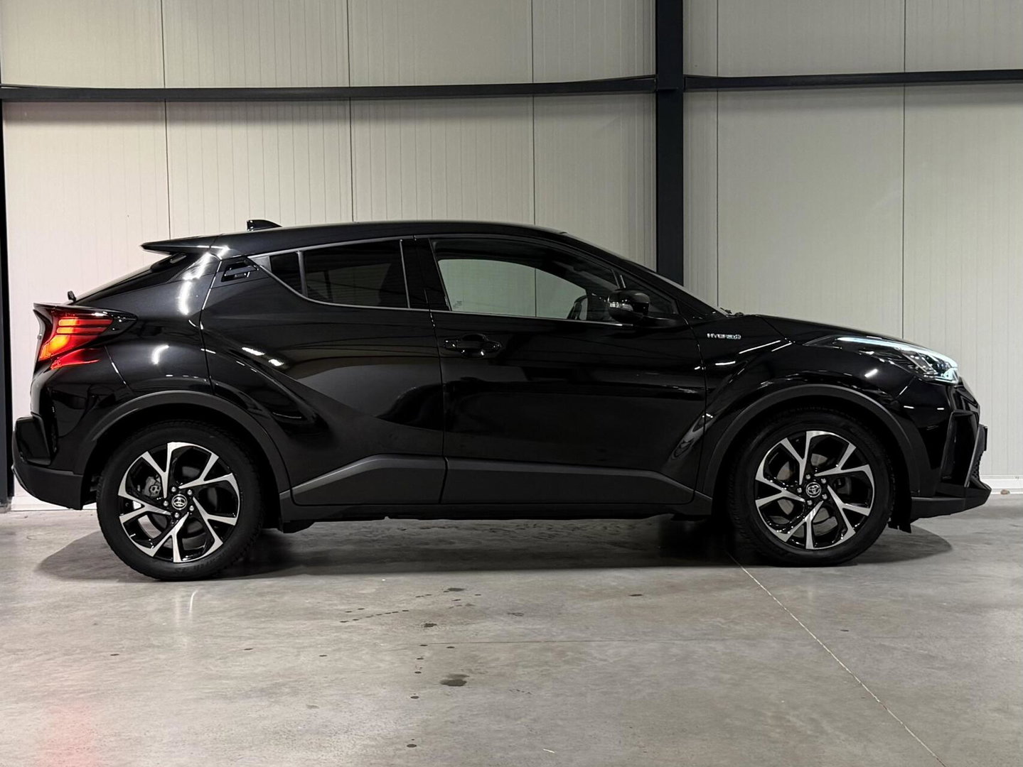 Toyota C-HR 2.0 Hybrid 184PK Style Navi Dodehoek Camera JBL