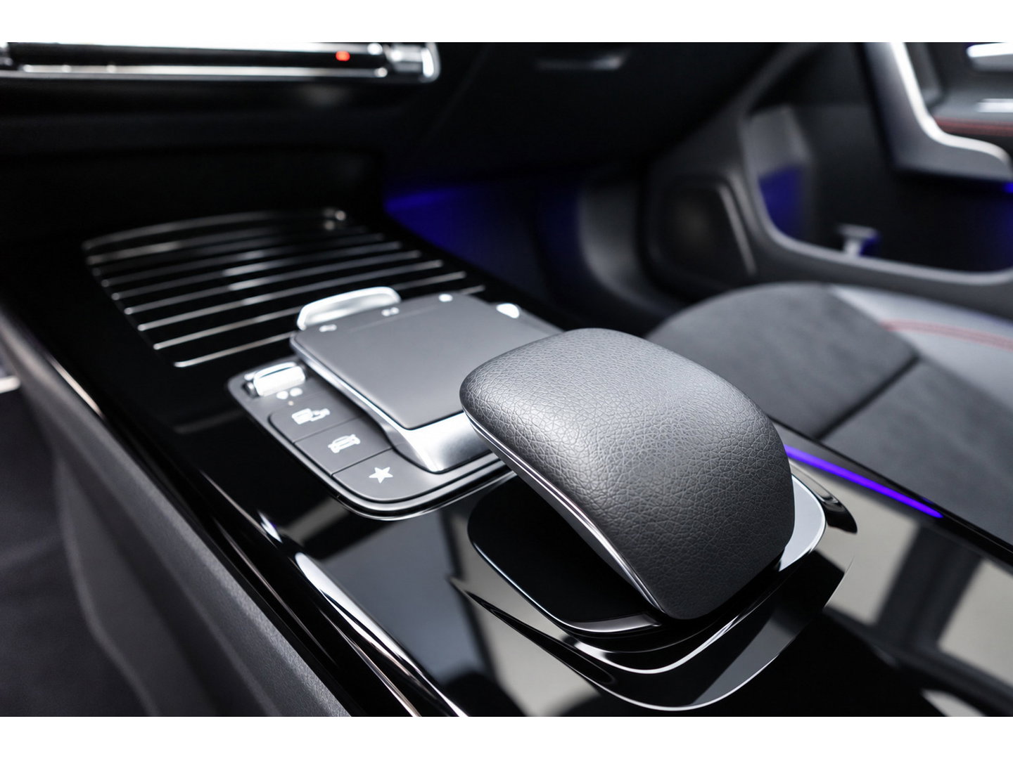 Mercedes-Benz CLA-Klasse 180 AMG PANO CAM SFEER