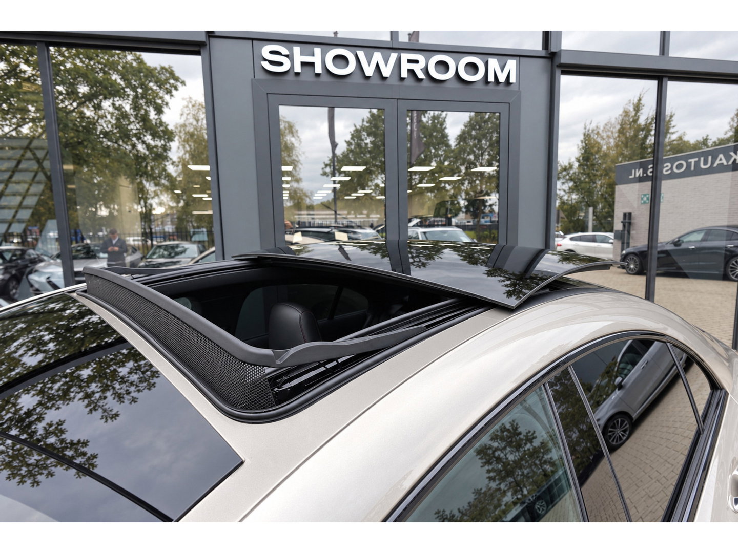 Mercedes-Benz CLA-Klasse 180 AMG PANO CAM SFEER