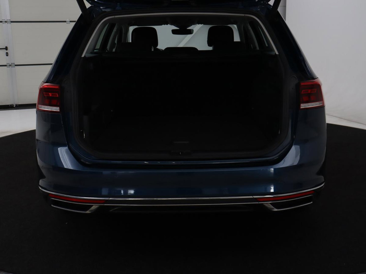 Volkswagen Passat Variant 1.4 TSI PHEV GTE Business | SOH 92,8% | Adaptive Cruise | Stoelverwarming | Massage | Camera | LED | Carplay | Climate control