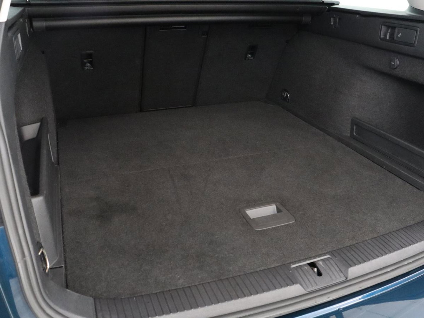 Volkswagen Passat Variant 1.4 TSI PHEV GTE Business | SOH 92,8% | Adaptive Cruise | Stoelverwarming | Massage | Camera | LED | Carplay | Climate control