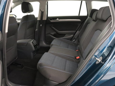 Volkswagen Passat Variant 1.4 TSI PHEV GTE Business | SOH 92,8% | Adaptive Cruise | Stoelverwarming | Massage | Camera | LED | Carplay | Climate control