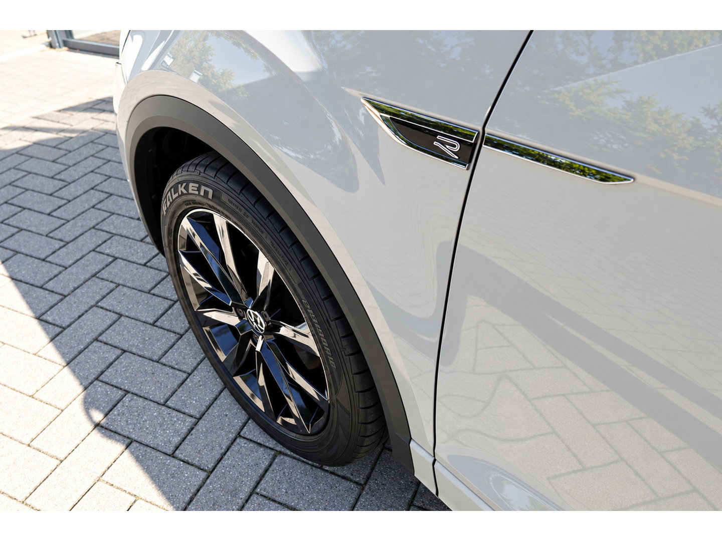 Volkswagen T-Roc 1.5 TSI R-Line PANO BEATS ASCOT GREY VOL