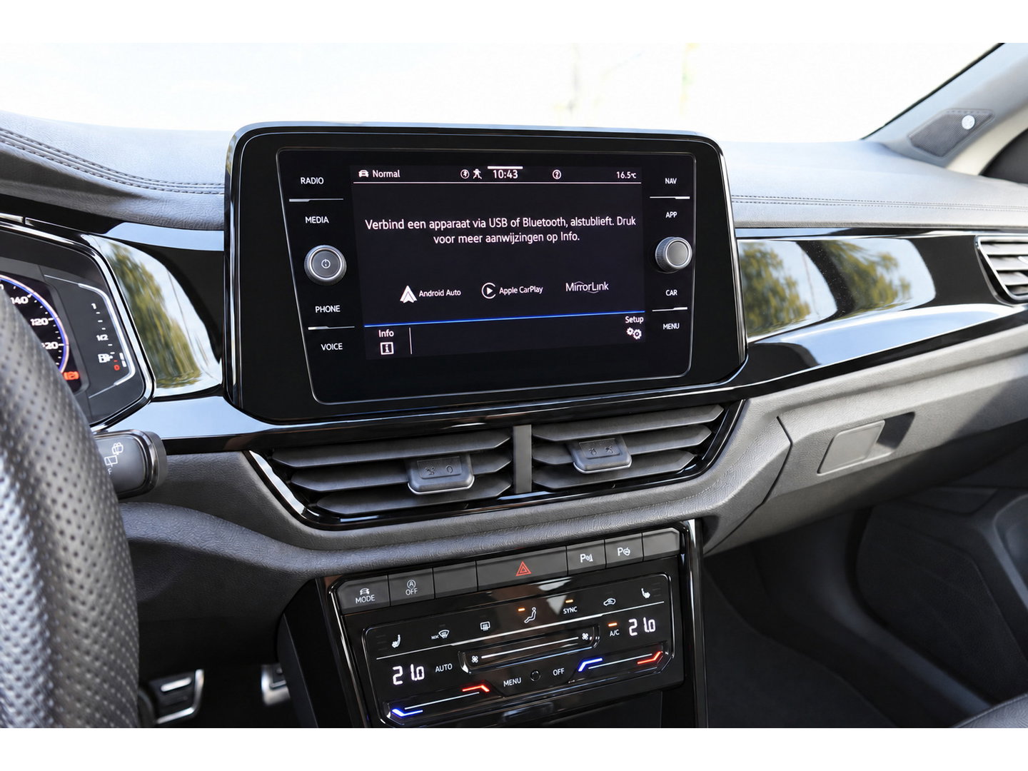 Volkswagen T-Roc 1.5 TSI R-Line PANO BEATS ASCOT GREY VOL