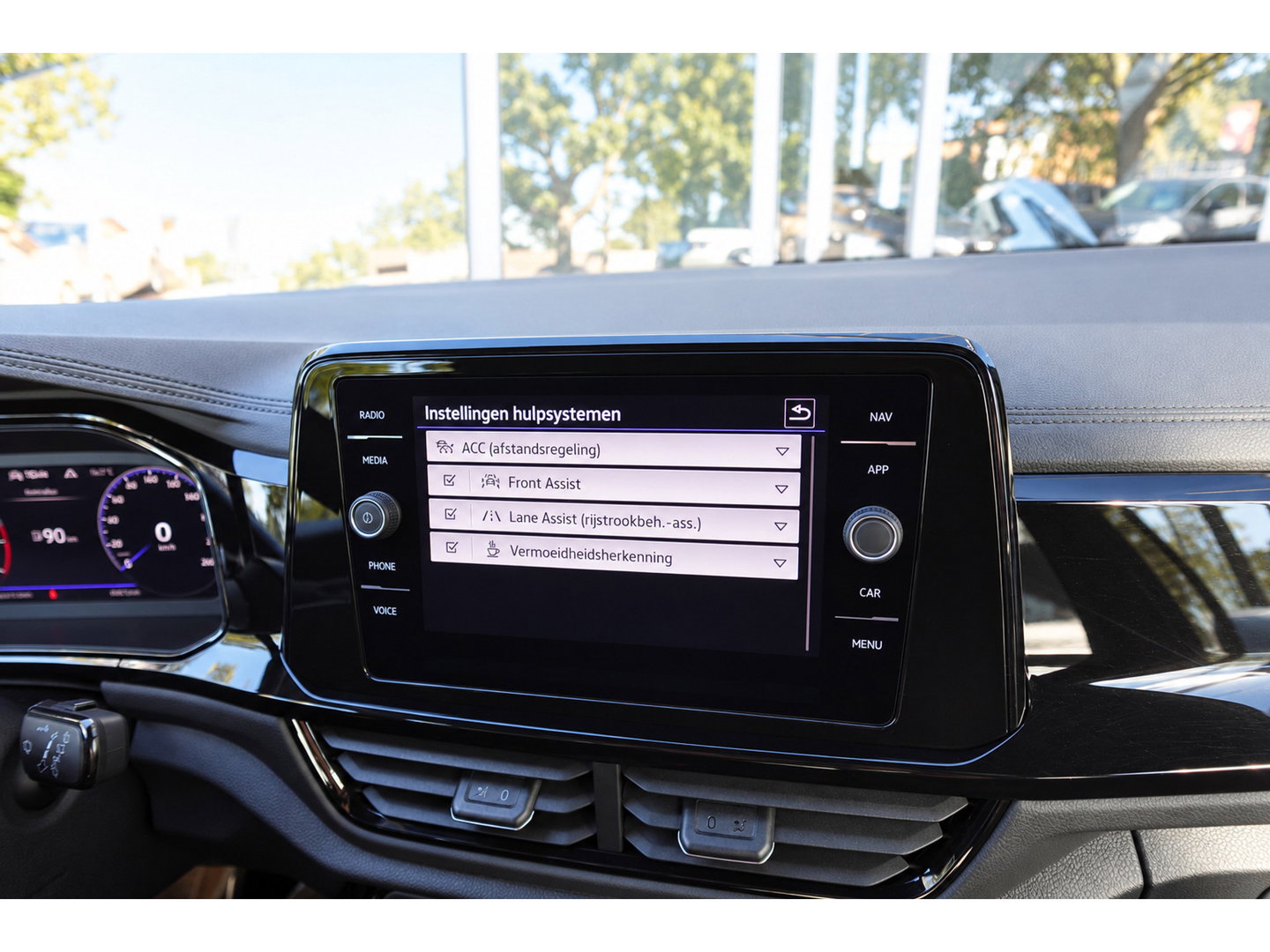 Volkswagen T-Roc 1.5 TSI R-Line PANO BEATS ASCOT GREY VOL