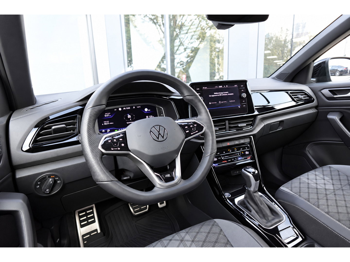 Volkswagen T-Roc 1.5 TSI R-Line PANO BEATS ASCOT GREY VOL