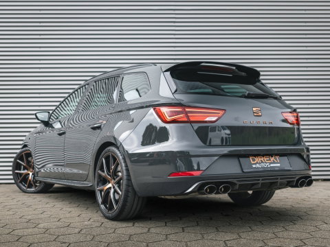 SEAT Leon ST 2.0 TSI CUPRA R 4DRIVE BLACKNESS GREY CARBON