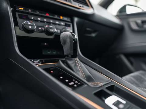 SEAT Leon ST 2.0 TSI CUPRA R 4DRIVE BLACKNESS GREY CARBON