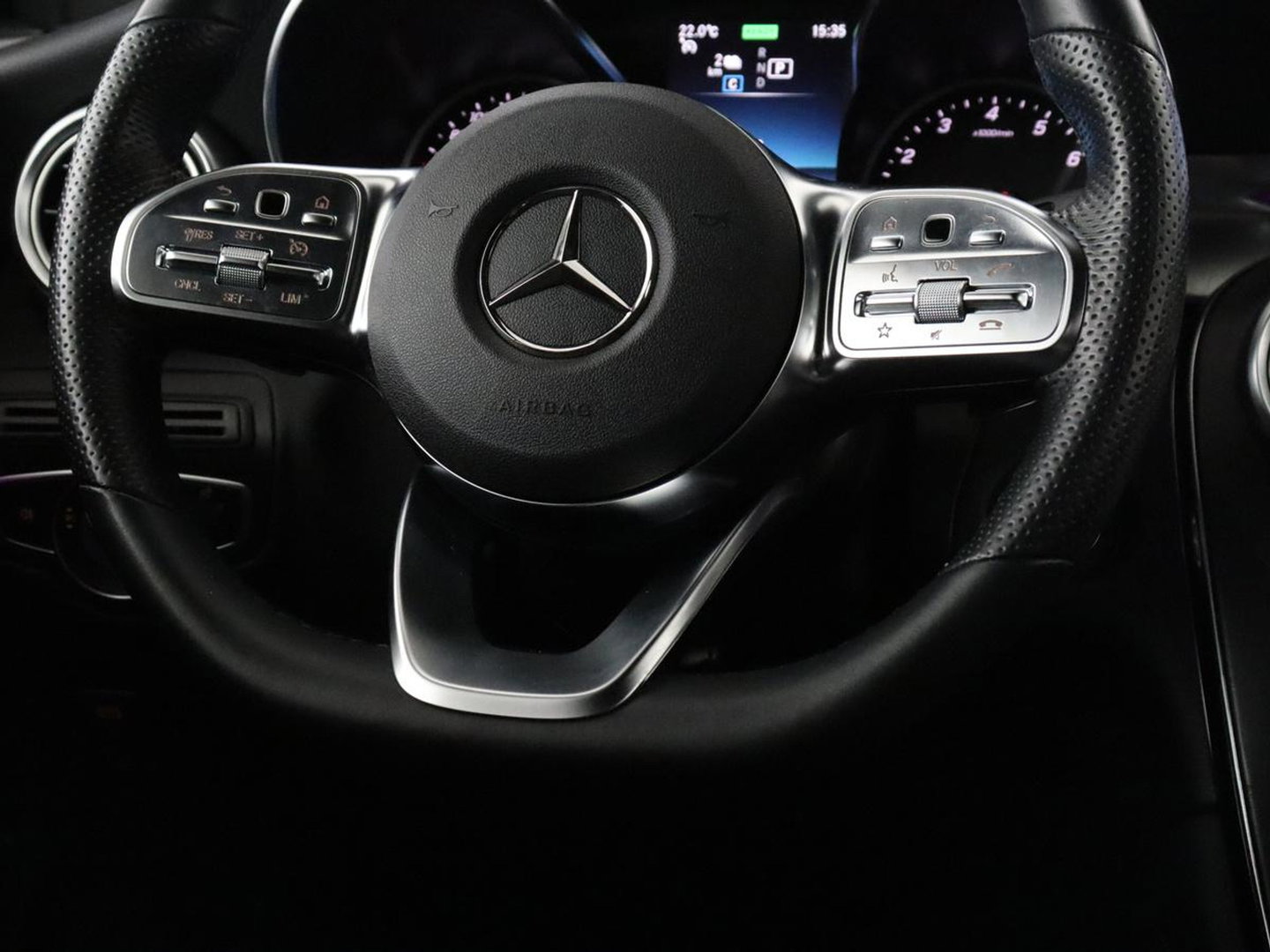 Mercedes-Benz GLC 300e 4MATIC Premium Plus