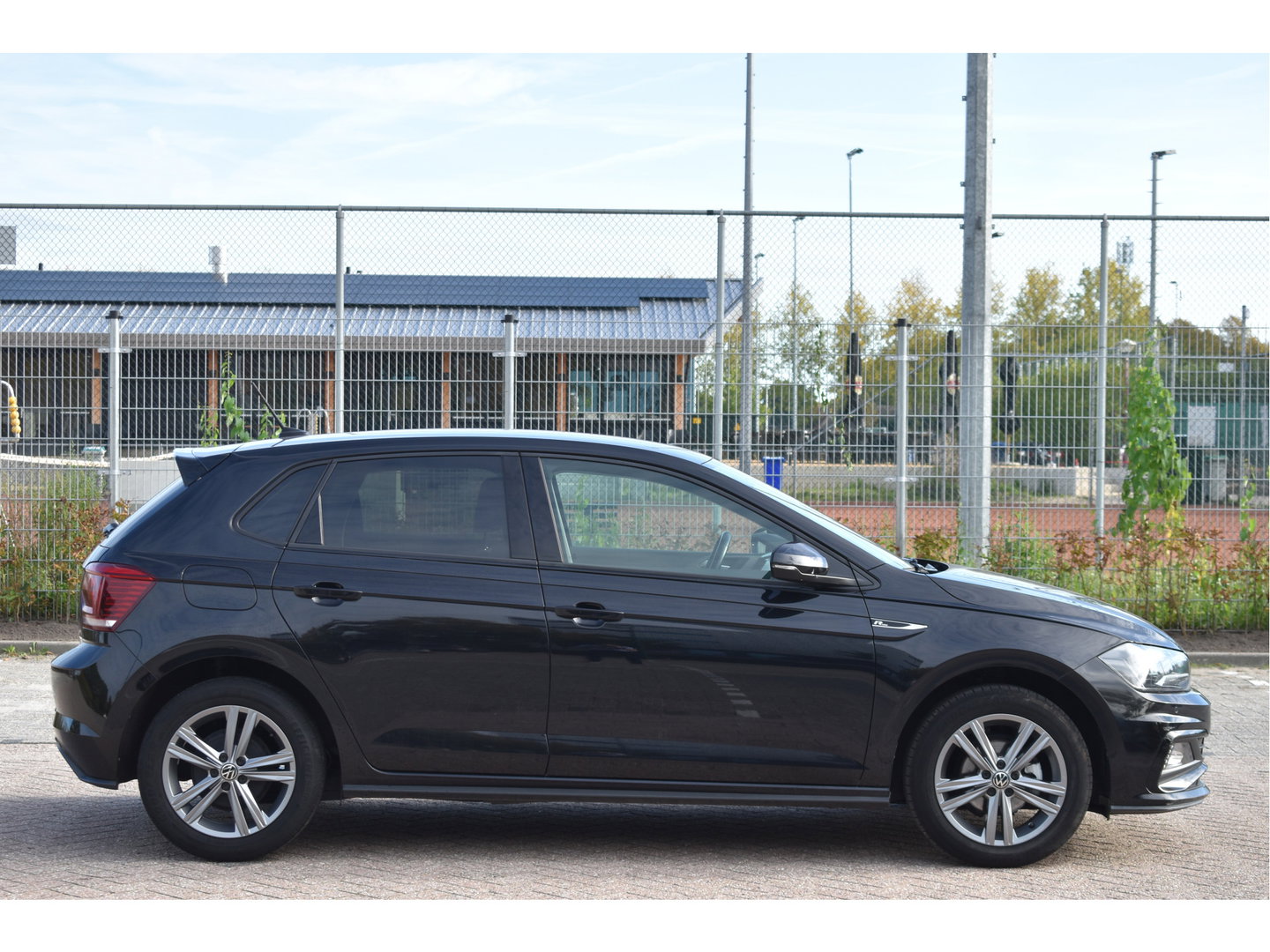 Volkswagen Polo 1.0 TSI R-Line Edition Executive 96 pk | NL-Auto | Carplay | Autom.airco | Adapt.CC | DAB | PDC rondom | LM-Velgen | NAP