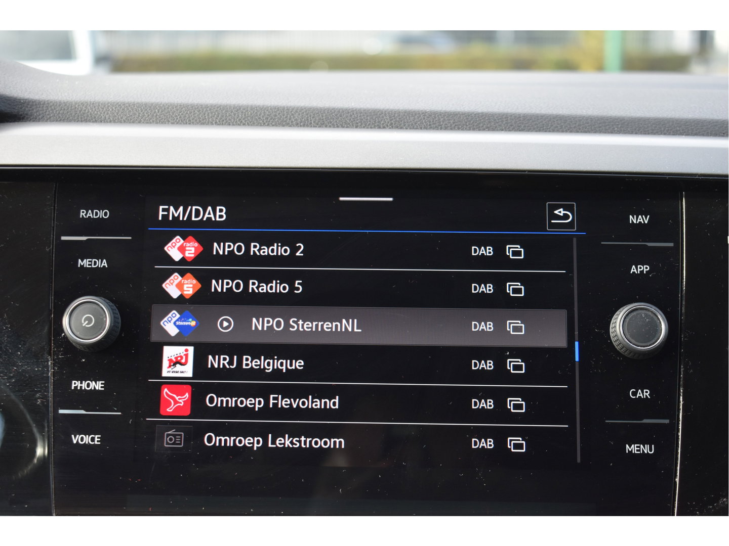 Volkswagen Polo 1.0 TSI R-Line Edition Executive 96 pk | NL-Auto | Carplay | Autom.airco | Adapt.CC | DAB | PDC rondom | LM-Velgen | NAP