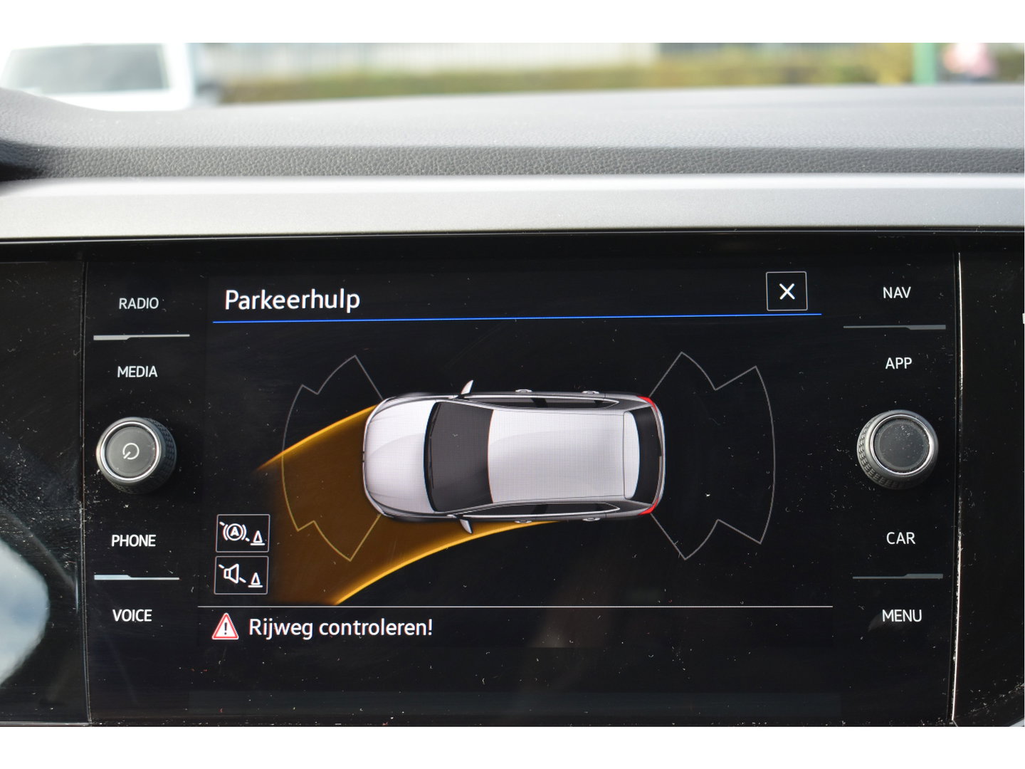 Volkswagen Polo 1.0 TSI R-Line Edition Executive 96 pk | NL-Auto | Carplay | Autom.airco | Adapt.CC | DAB | PDC rondom | LM-Velgen | NAP