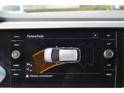 Volkswagen Polo 1.0 TSI R-Line Edition Executive 96 pk | NL-Auto | Carplay | Autom.airco | Adapt.CC | DAB | PDC rondom | LM-Velgen | NAP