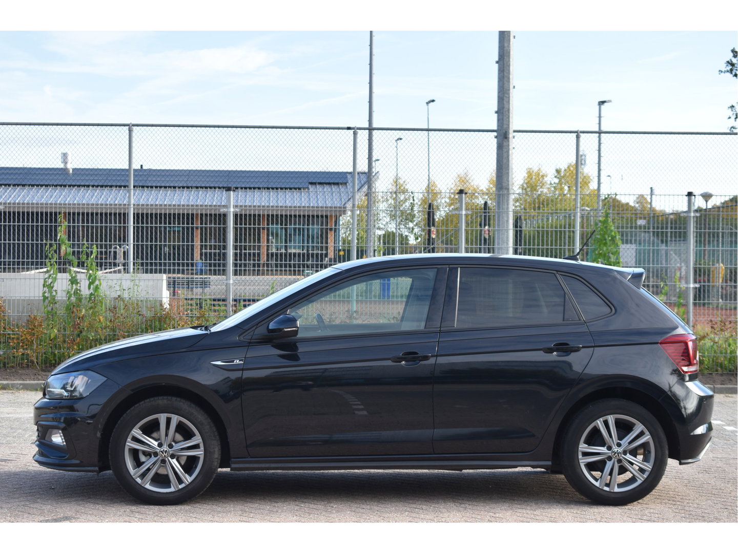 Volkswagen Polo 1.0 TSI R-Line Edition Executive 96 pk | NL-Auto | Carplay | Autom.airco | Adapt.CC | DAB | PDC rondom | LM-Velgen | NAP